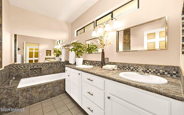 3225 Sundown Road, Las Cruces, NM 88011
