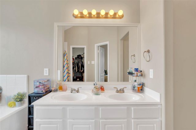 2205 Zavalla Drive, Deer Park, TX 77536