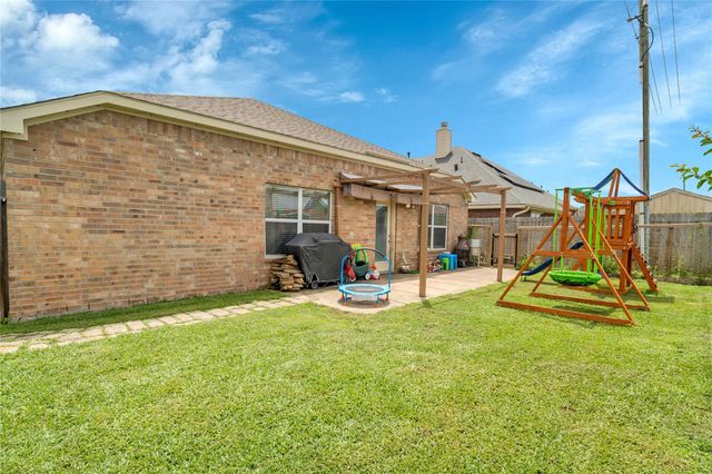 2205 Zavalla Drive, Deer Park, TX 77536
