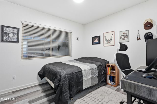 3151 W BETTY ELYSE Lane, Phoenix, AZ 85053