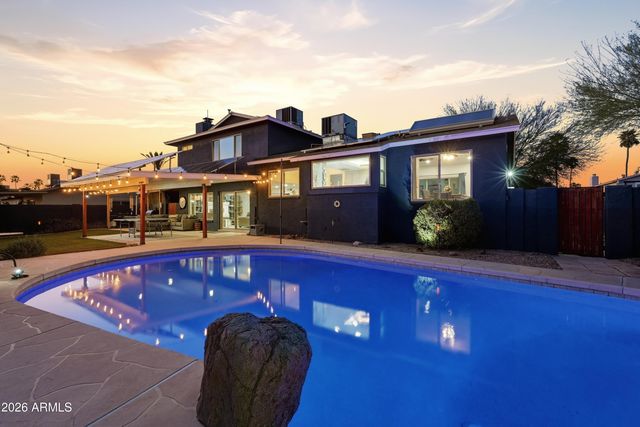 3151 W BETTY ELYSE Lane, Phoenix, AZ 85053