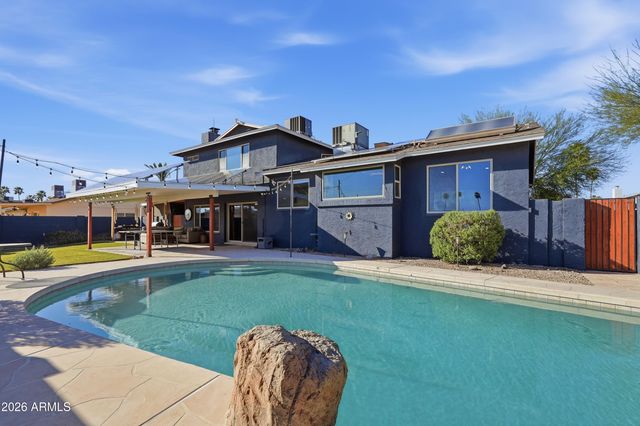 3151 W BETTY ELYSE Lane, Phoenix, AZ 85053