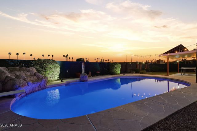 3151 W BETTY ELYSE Lane, Phoenix, AZ 85053