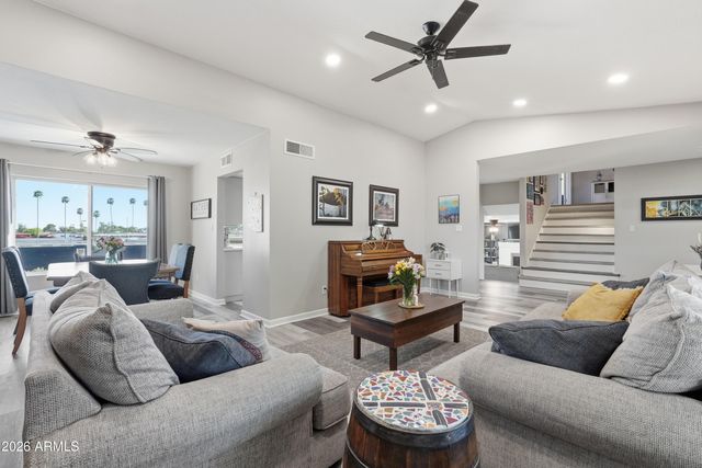 3151 W BETTY ELYSE Lane, Phoenix, AZ 85053