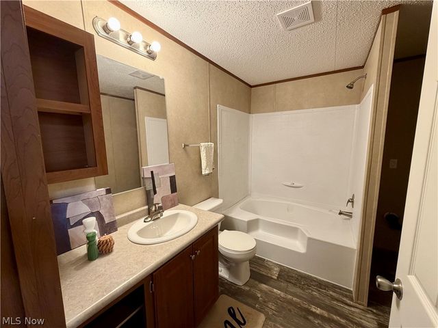 2606 Lincoln Way W 29, Massillon, OH 44647