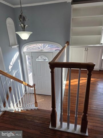 8004 GRACIE DR, Manassas, VA 20112