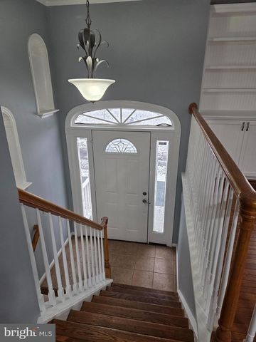 8004 GRACIE DR, Manassas, VA 20112