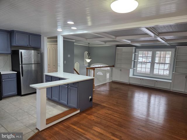 8004 GRACIE DR, Manassas, VA 20112