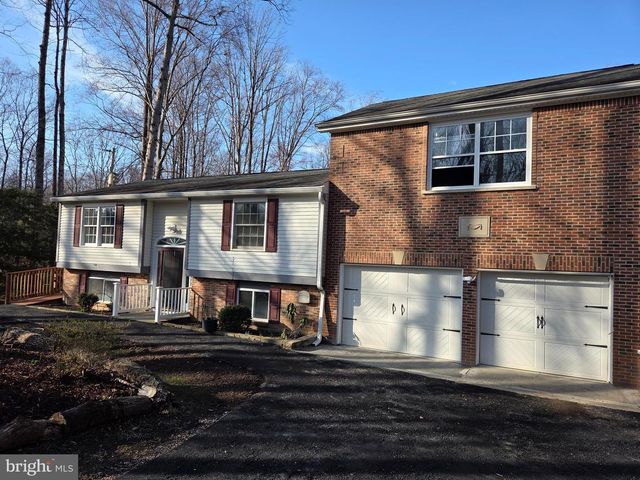 8004 GRACIE DR, Manassas, VA 20112