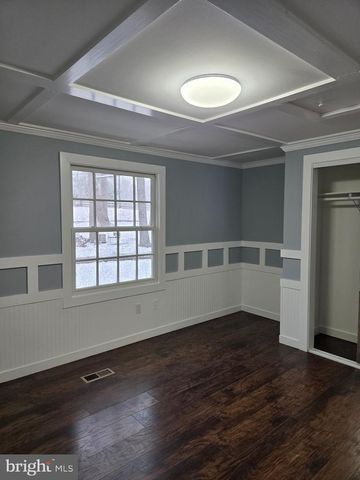 8004 GRACIE DR, Manassas, VA 20112