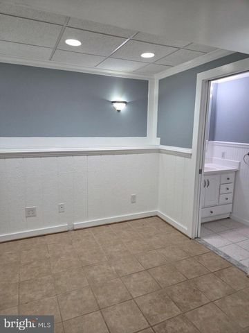 8004 GRACIE DR, Manassas, VA 20112