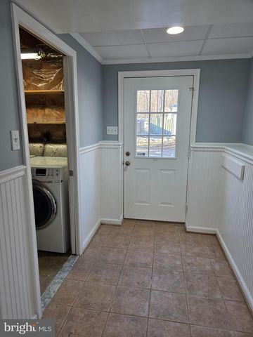 8004 GRACIE DR, Manassas, VA 20112