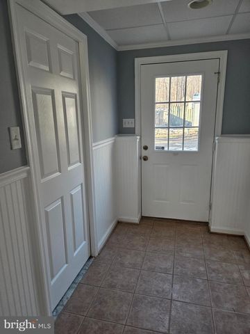 8004 GRACIE DR, Manassas, VA 20112