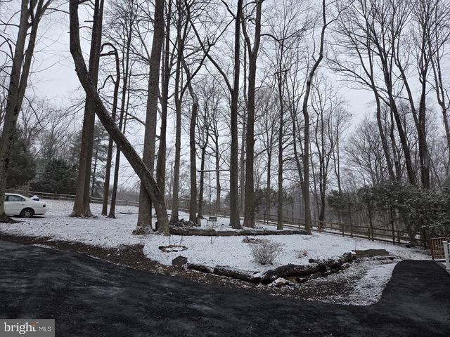 8004 GRACIE DR, Manassas, VA 20112