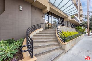 7320 Hawthorn Avenue 215, Los Angeles, CA 90046