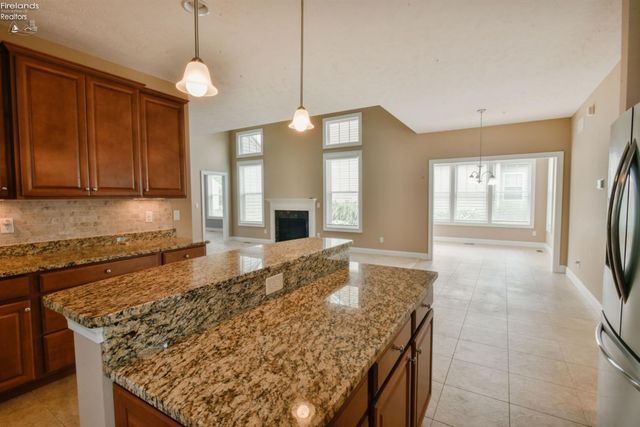 4928 Avery Way, North Ridgeville, OH 44039