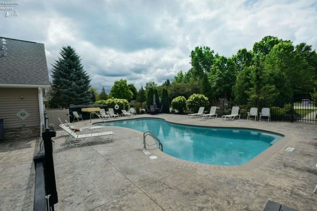 4928 Avery Way, North Ridgeville, OH 44039