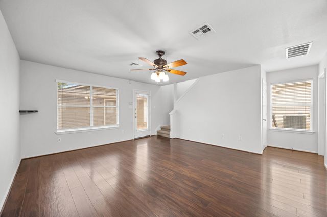 105 Fire Island DR, Pflugerville, TX 78660