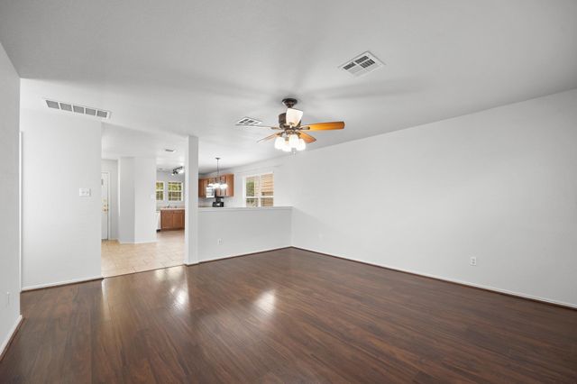 105 Fire Island DR, Pflugerville, TX 78660