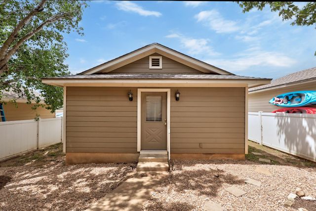 105 Fire Island DR, Pflugerville, TX 78660