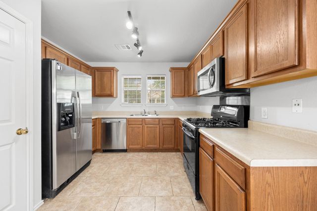 105 Fire Island DR, Pflugerville, TX 78660