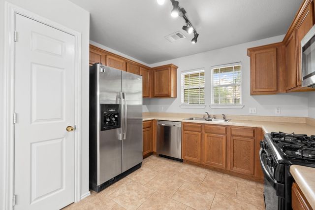 105 Fire Island DR, Pflugerville, TX 78660