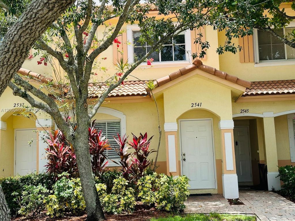 2541 SW 83rd Terrace 103, Miramar, FL 33025