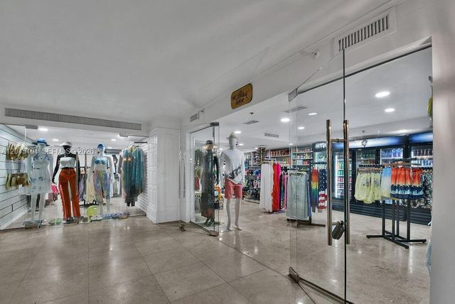 5225 Collins Avenue 1117, Miami Beach, FL 33140