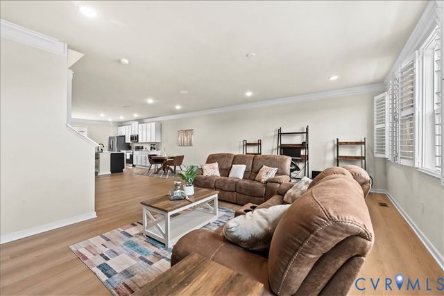 412 Quiet Breeze Aly, Midlothian, VA 23113