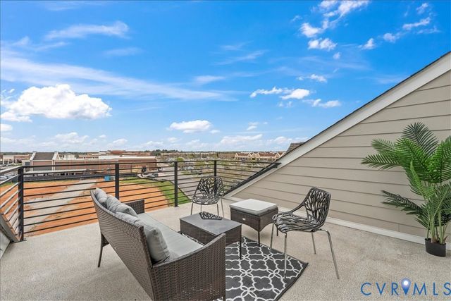 412 Quiet Breeze Aly, Midlothian, VA 23113