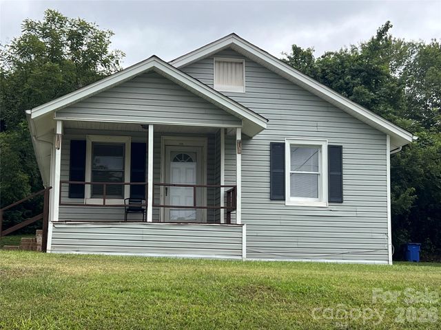 346 N Cleghorn Street, Rutherfordton, NC 28139