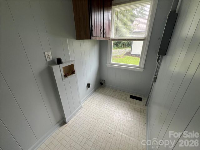 346 N Cleghorn Street, Rutherfordton, NC 28139