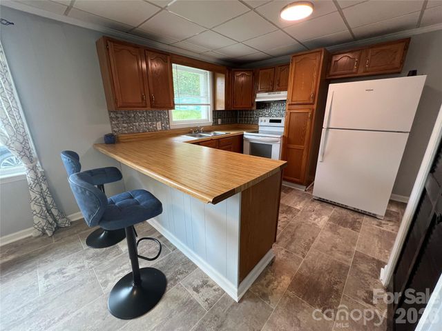 346 N Cleghorn Street, Rutherfordton, NC 28139