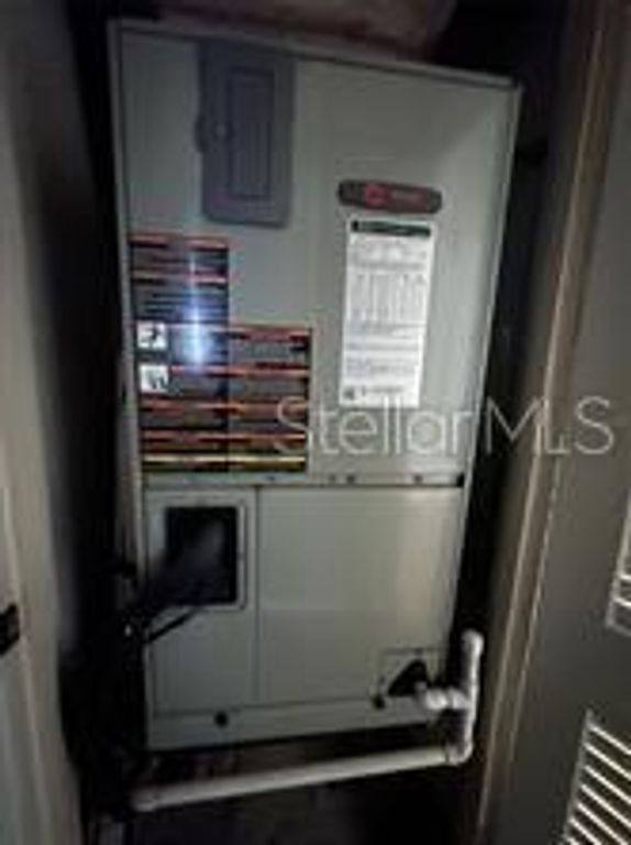 Image 14 of property listing at 525 CONWAY ROAD 54, Orlando, FL 32807