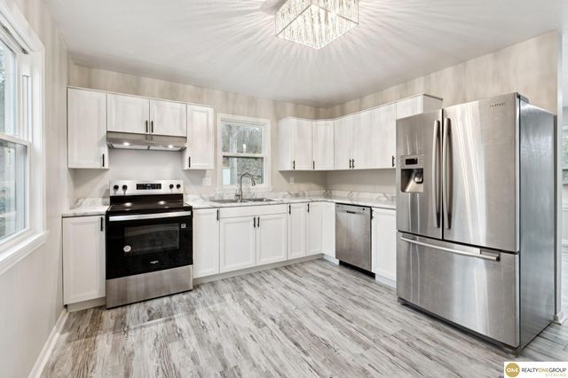 6905 laurel Avenue, Omaha, NE 68104