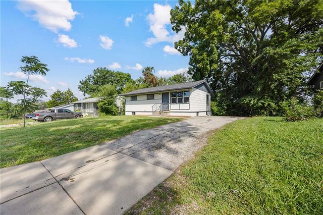 7408 E 49th Terrace, Kansas City, MO 64129