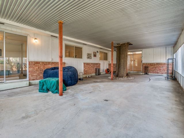 506 E Huitt Lane, Euless, TX 76040