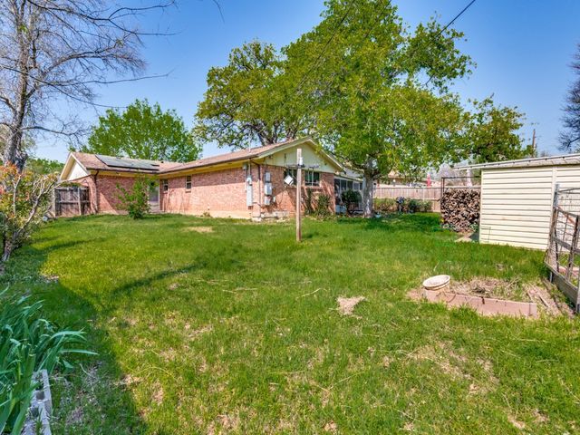 506 E Huitt Lane, Euless, TX 76040