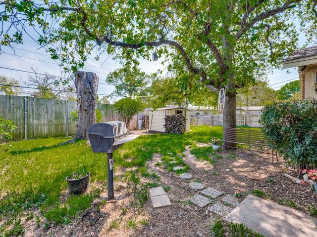 506 E Huitt Lane, Euless, TX 76040