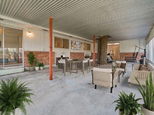 506 E Huitt Lane, Euless, TX 76040