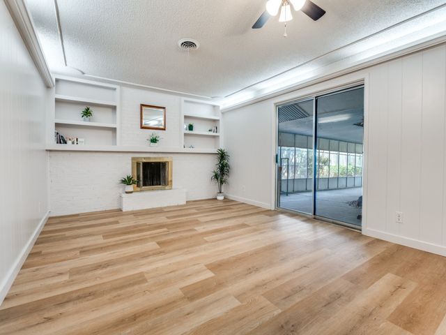 506 E Huitt Lane, Euless, TX 76040