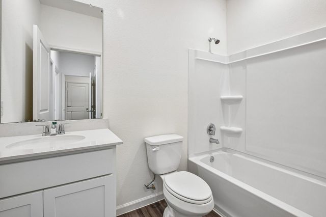 2415 Crest Falls Drive, Crosby, TX 77532