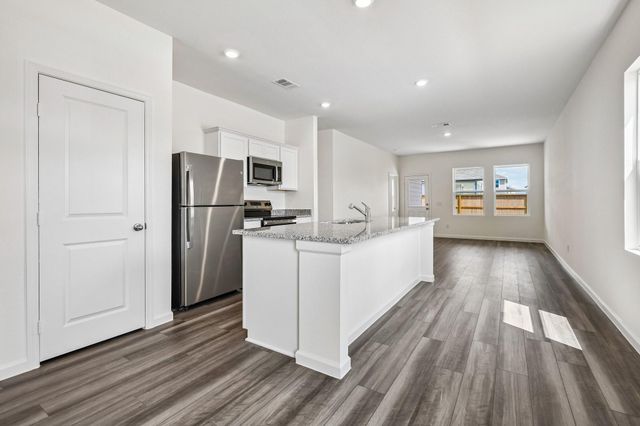 2415 Crest Falls Drive, Crosby, TX 77532