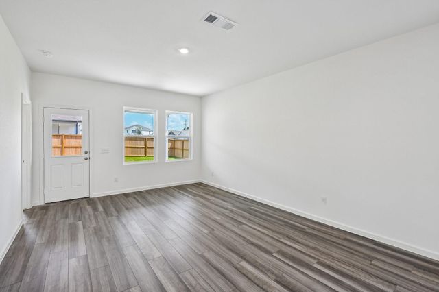2415 Crest Falls Drive, Crosby, TX 77532