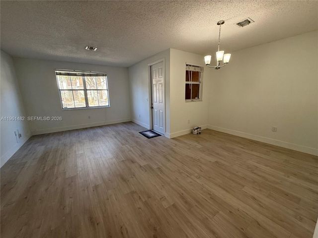 4282 NE 9th St 4282, Homestead, FL 33033