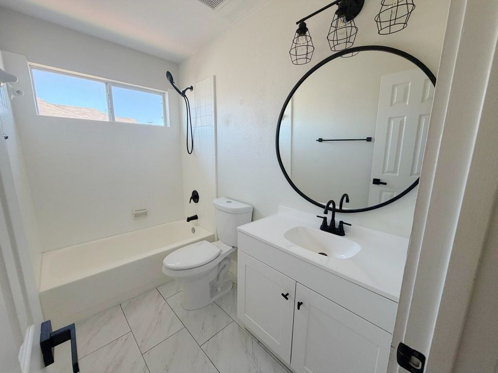 605 Prairie Gulch Drive, Fort Worth, TX 76140 — photo 2