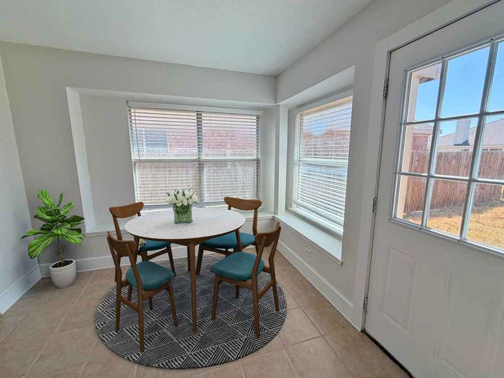 605 Prairie Gulch Drive, Fort Worth, TX 76140 — photo 4