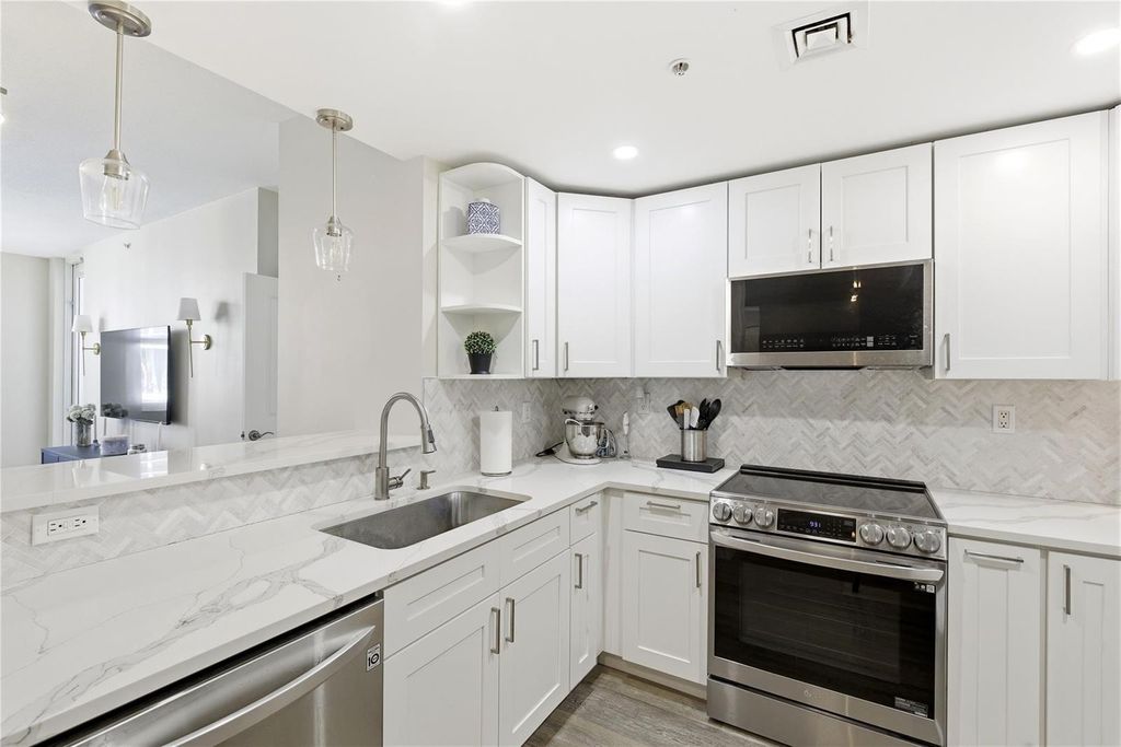 511 SE 5 Avenue 2122, Fort Lauderdale, FL 33301