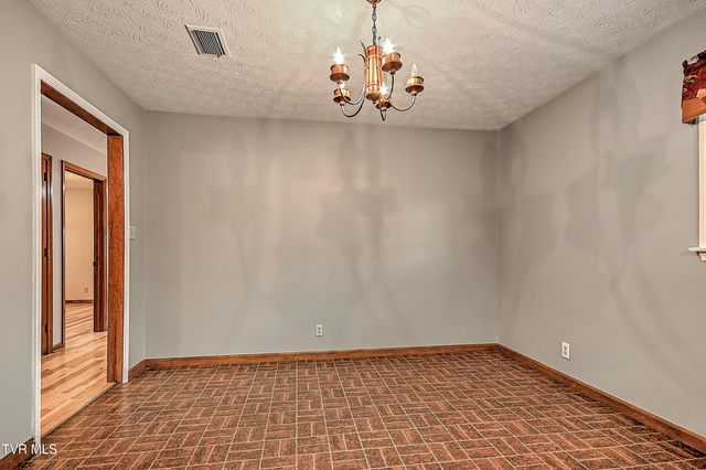 721 Double Springs Road, Jonesborough, TN 37659