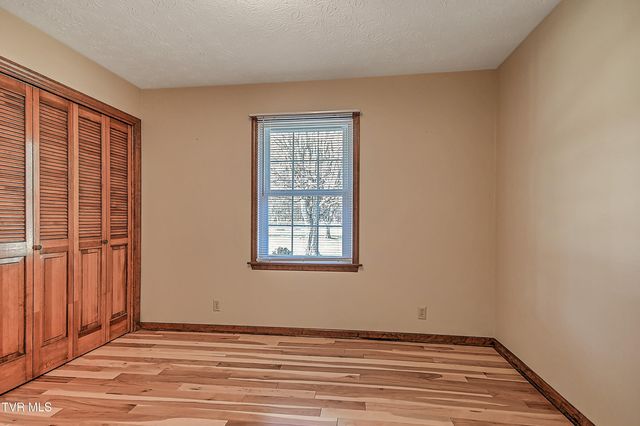 721 Double Springs Road, Jonesborough, TN 37659